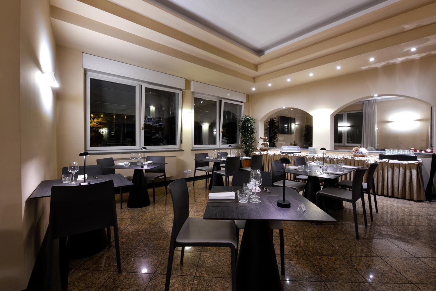 Hotel Internazionale Domodossola Exteriör bild